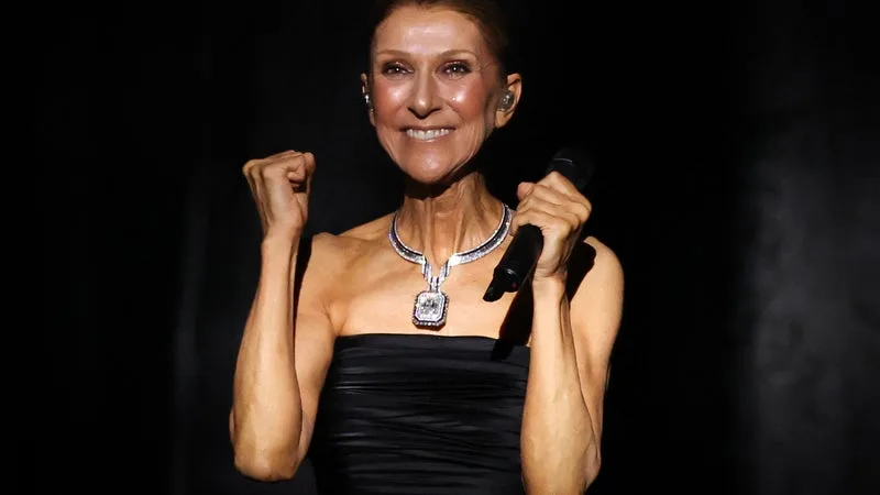 « ELLE A VRAIMENT COMMUNIÉ AVEC LE PUBLIC »: LE RÉCIT DU RETOUR GAGNANT DE CÉLINE DION, QUI BOUCLE SA PREMIÈRE SÉRIE DE CONCERTS À PARIS