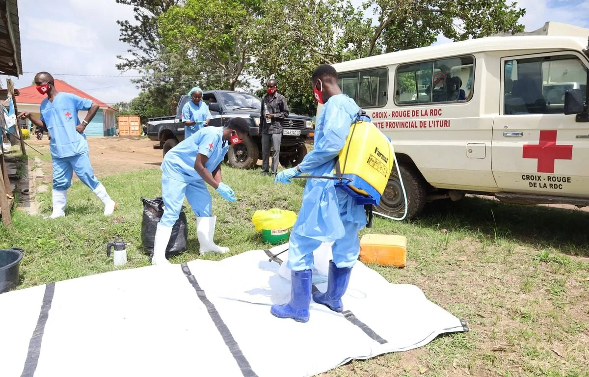 EBOLA : DE NOUVEAUX CAS CONFIRMÉS EN OUGANDA, VOISIN DE L’ÉPICENTRE DE L’ÉPIDÉMIE