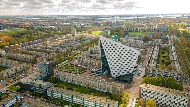 COMMENT LES PAYS-BAS TENTENT DE RECONQUÉRIR LES ÉTUDIANTS ÉTRANGERS