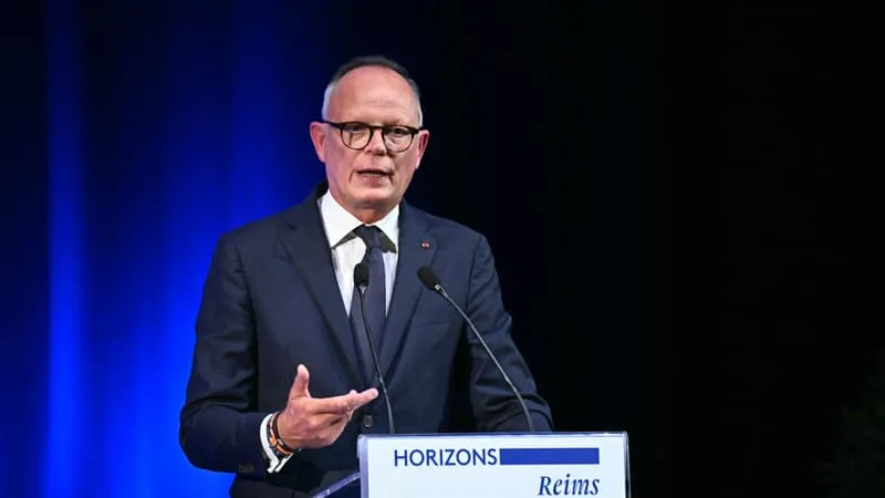 MEETING À L’ADIDAS ARENA, « DIRECTION COLLÉGIALE »… ÉDOUARD PHILIPPE ESQUISSE LES GRANDS AXES DE SA CAMPAGNE POUR 2027