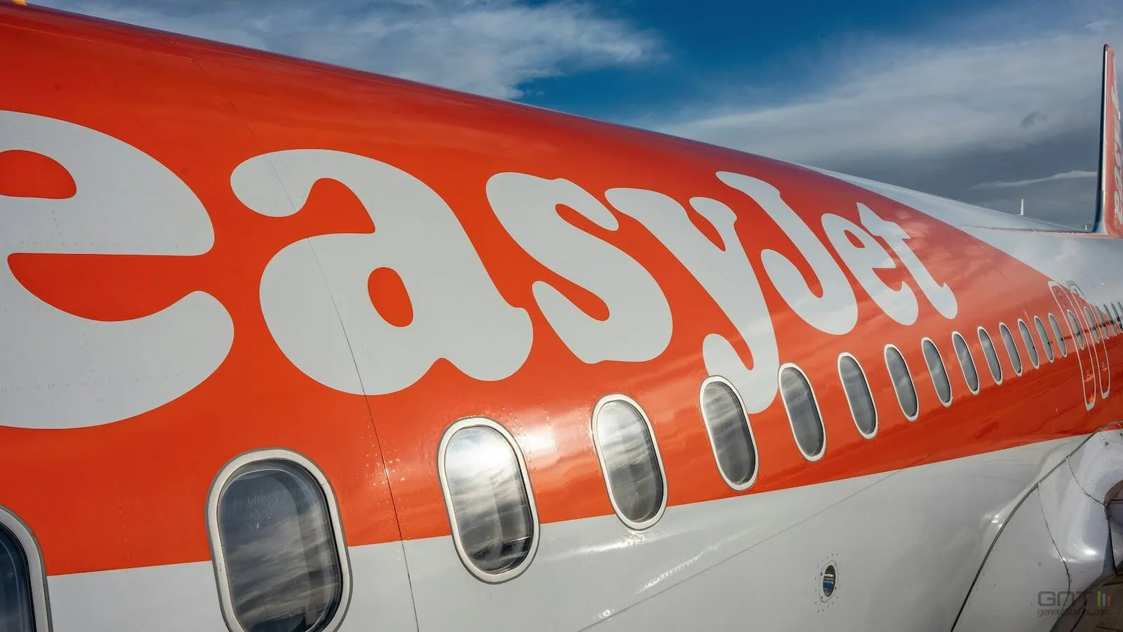 UN OUBLI DE BATTERIE EXTERNE FORCE UN AVION EASYJET À SE POSER À 1500 KM DE SA DESTINATION