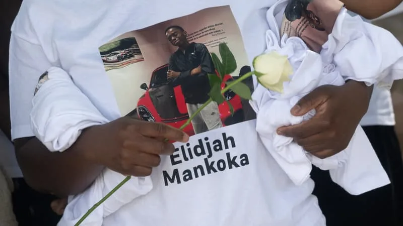NANTES: 500 PERSONNES RENDENT HOMMAGE À ELIDJAH, 15 ANS, TUÉ DANS UNE FUSILLADE