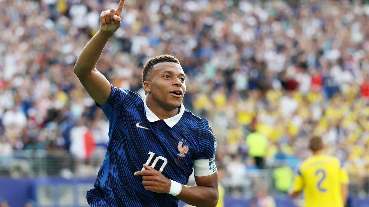 LA LETTRE OUVERTE LUNAIRE DE CELESTE AMARILLA, SÉNATRICE DU PARAGUAY, QUI EXIGE DES EXCUSES DE KYLIAN MBAPPÉ