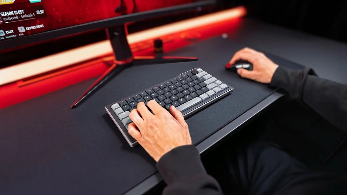 CHERRY XTRFY K63W PRO COMPACT : UN CLAVIER GAMING SANS FIL 8K QUI VEUT FAIRE OUBLIER LA LATENCE