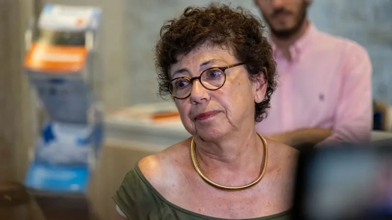 « SCANDALEUX », « ELLE NOUS ENGUEULE »: LES OPPOSITIONS VENT DEBOUT APRÈS LES PROPOS DE MONIQUE BARBUT SUR LA CLIMATISATION