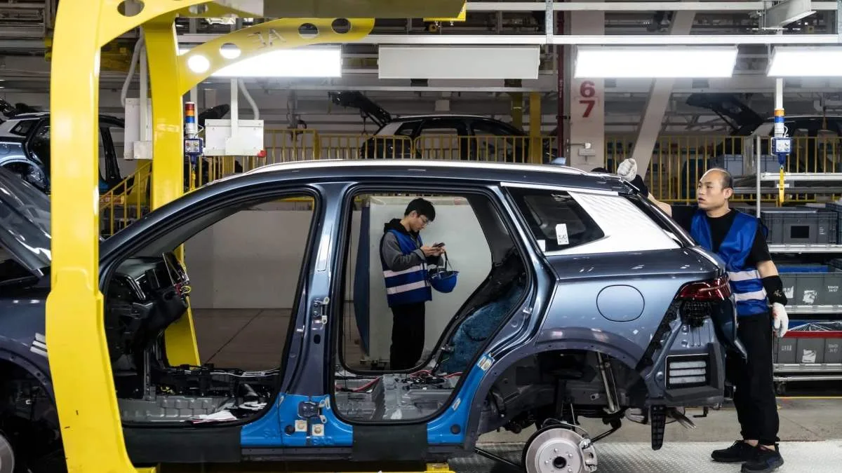 L’ÉCHEC CUISANT DES SURTAXES : LES VOITURES ÉLECTRIQUES CHINOISES SONT TOUJOURS 21 % MOINS CHÈRES EN EUROPE
