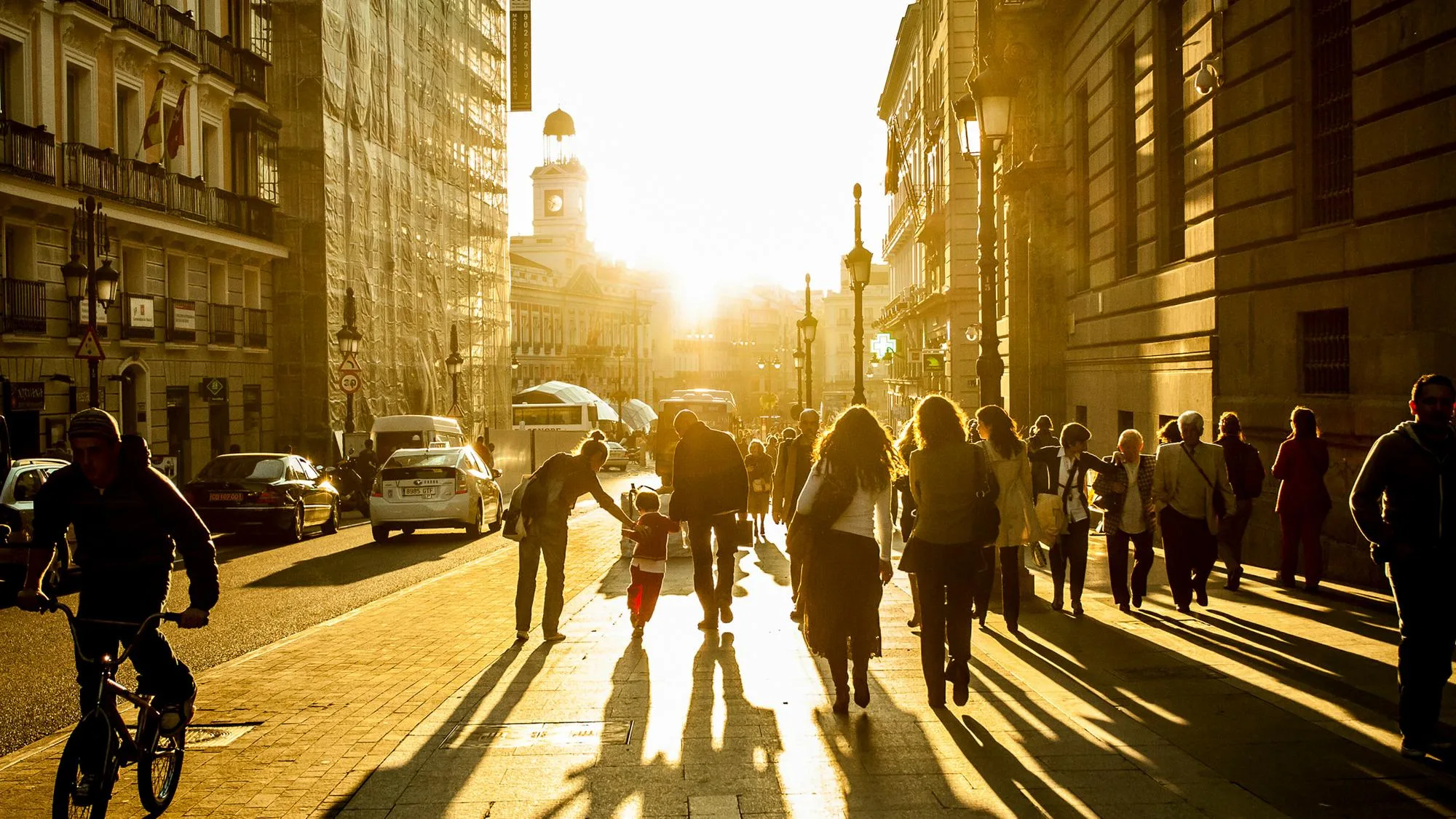 LES AUTORITÉS BRITANNIQUES ONT TROUVÉ UN NOUVEAU MOYEN DE FAIRE MARCHER LA POPULATION