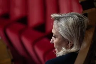 MARINE LE PEN CONDAMNÉE : CANDIDATE, ÉCLIPSE OU CRÉPUSCULE, QUE VA-T-ELLE FAIRE ?