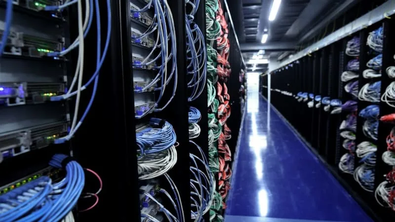 « MONTRER LA VOIE »: L’ÉTAT DE NEW YORK VA METTRE EN PAUSE LA CONSTRUCTION DE DATA CENTERS POUR LIMITER LES HAUSSES DE FACTURES D’ÉLECTRICITÉ