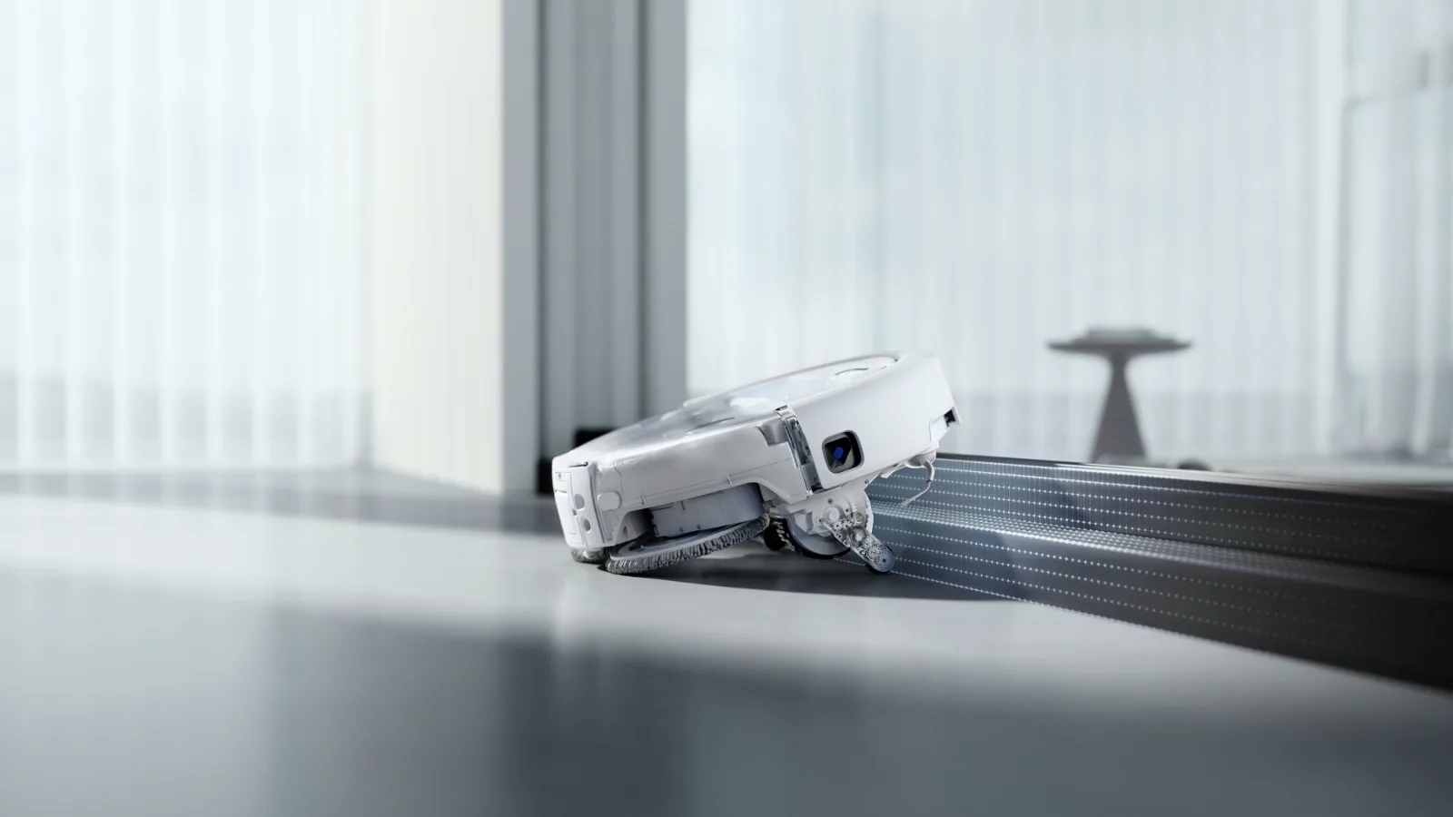 DJI DONNE DES JAMBES À SON ROBOT ASPIRATEUR ET DES OBJECTIFS REMPLAÇABLES À SA CAMÉRA 360°