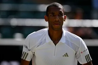 WIMBLEDON. « JE TROUVE QUE C’EST UNE RÈGLE HONTEUSE » : AUGER-ALIASSIME AGACÉ PAR LA POSSIBILITÉ DE FAIRE APPEL AU KINÉ