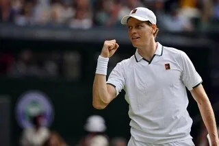 WIMBLEDON. SINNER BOUSCULÉ, LES FAVORIS ASSURENT, DÉBUT MITIGÉ POUR LES FRANÇAIS… CE QU’IL FAUT RETENIR DU 29 JUIN