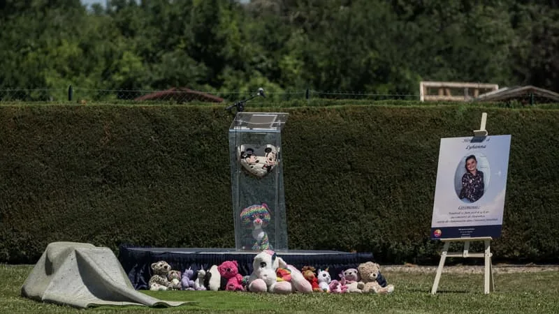 INFO BFMTV. MORT DE LYHANNA: L’ENFANT A ÉTÉ BÂILLONNÉE AVEC DU SCOTCH, SON CORPS PORTE DES TRACES D’ECCHYMOSES