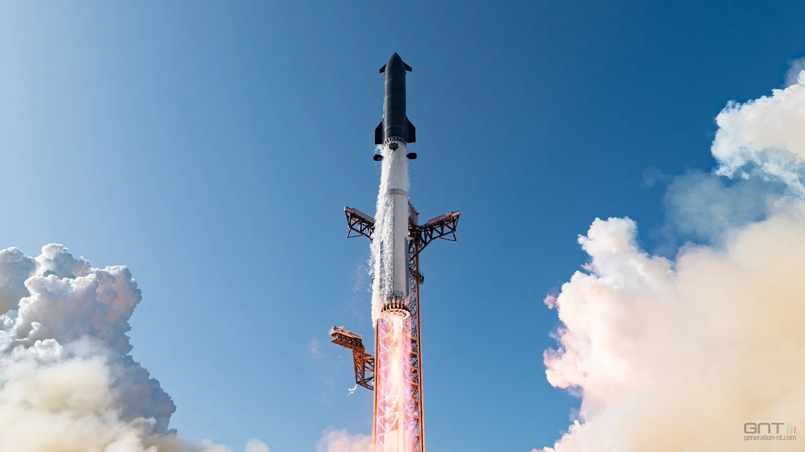 POURQUOI LE VOL 13 DU STARSHIP EST UN IMMENSE SUCCÈS MALGRÉ SES RATÉS