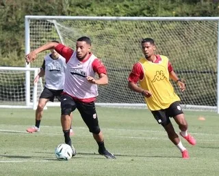 LIGUE 2. NANTES, GUINGAMP, LAVAL… QUAND ET CONTRE QUI SONT LES MATCHES AMICAUX DES CLUBS DE L’OUEST ?