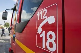 NORD : UN JEUNE POMPIER DE 18 ANS PLONGE DANS LA RIVIÈRE ET SAUVE UN COUPLE PIÉGÉ DANS UNE VOITURE IMMERGÉE