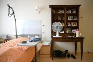 TÉMOIGNAGES. « ON N’A BESOIN DE RIEN AU PARADIS » : ILS ONT FAIT LE TRI AVANT DE PARTIR EN MAISON DE RETRAITE