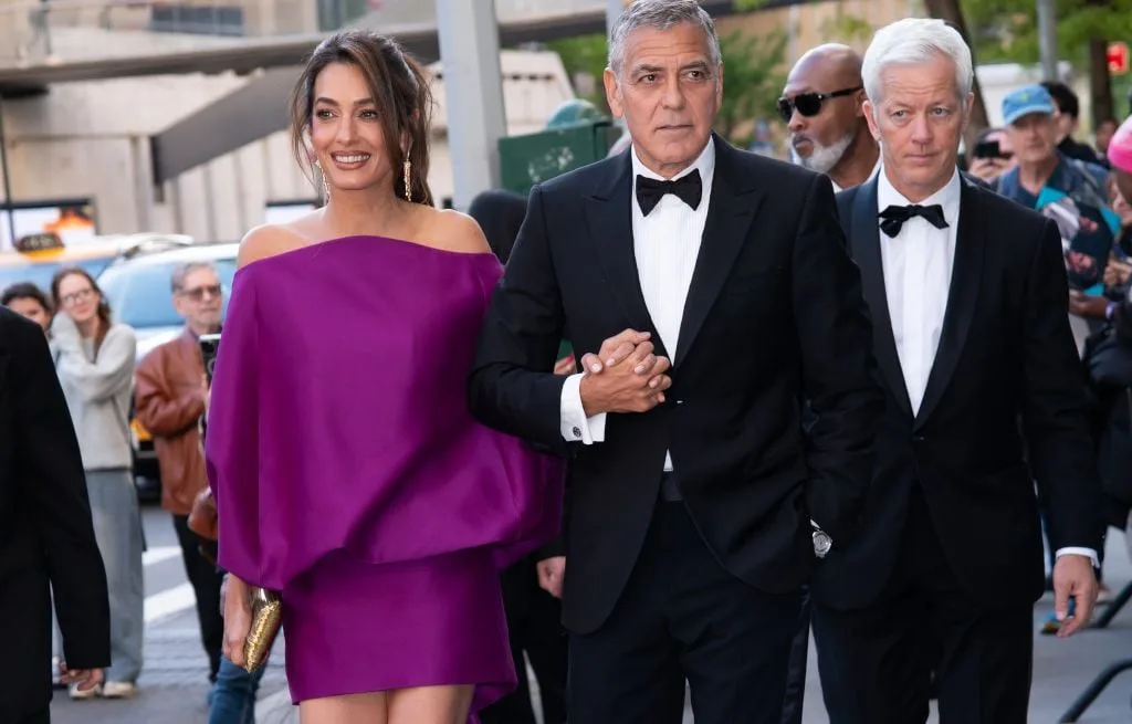 LES JUMEAUX DE GEORGE CLOONEY COMMENCENT À COMPRENDRE CE QUE FAIT LEUR PÈRE DANS LA VIE