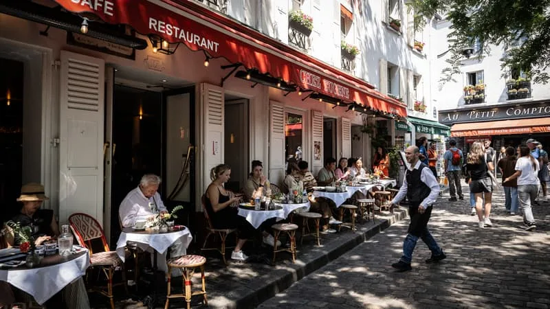 LE JOUR FÉRIÉ OÙ LES FRANÇAIS TRAVAILLENT LE PLUS: JOURNÉE DE SOLIDARITÉ, MÉTIERS DE BOUCHE ET DU TOURISME… QUI TRAVAILLE LE LUNDI DE PENTECÔTE?