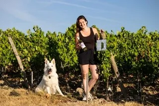 « UN VIN QUI DONNE LE TON D’UNE SOIRÉE RÉUSSIE » : UNE CUVÉE DE VIOGNIER INSOLITE EN ANJOU