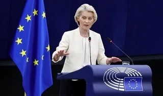 RÉSEAUX SOCIAUX : URSULA VON DER LEYEN PROPOSE UNE INTERDICTION AUX JEUNES EUROPÉENS DE MOINS DE 13 ANS