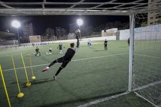 UN FOOTBALLEUR ET GARDIEN DE BUT PALESTINIEN TUÉ PAR UNE FRAPPE ISRAÉLIENNE DANS LA BANDE DE GAZA