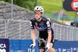 GIRO FÉMININ 2026. VOLLERING S’IMPOSE À SANTE STEFANO DI CADORE, VAN DER BREGGEN CONSERVE LE MAILLOT ROSE