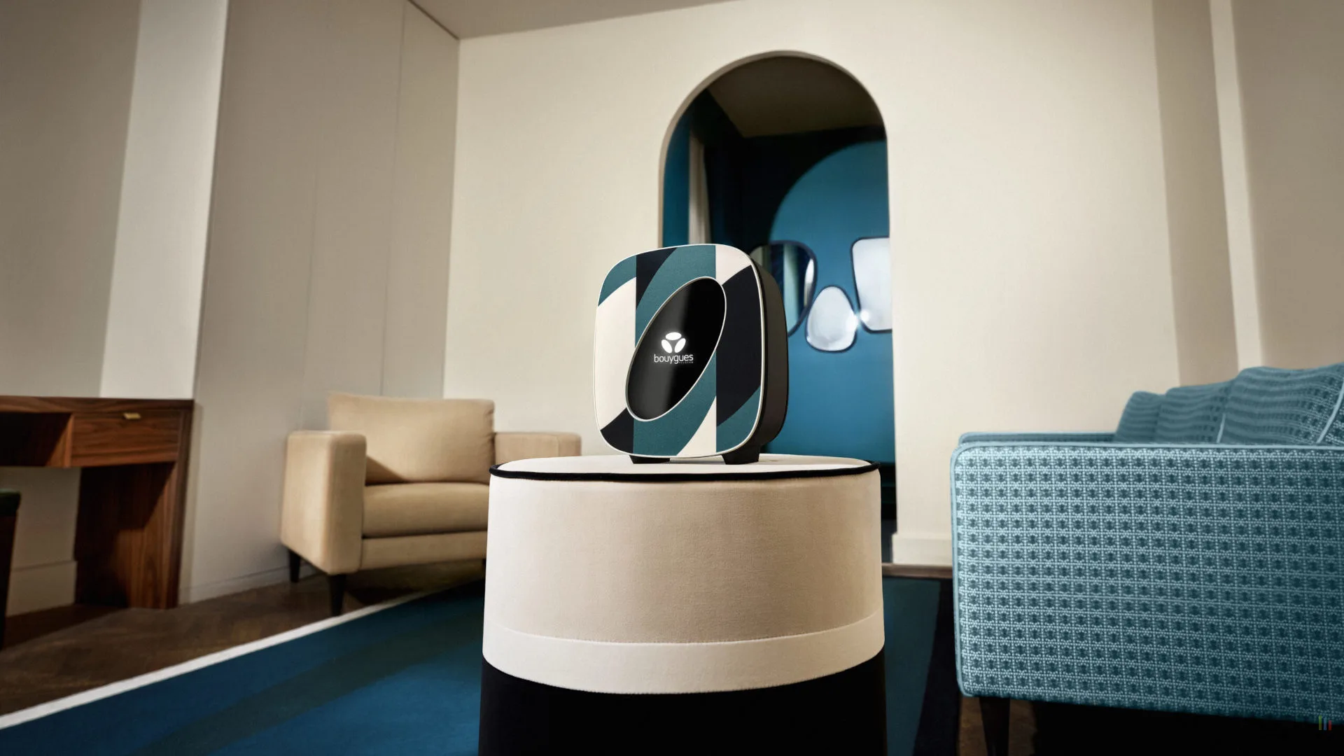 LA BBOX WIFI 7 SE RÊVE EN OBJET DE DÉCORATION DANS UNE ÉDITION SPÉCIALE