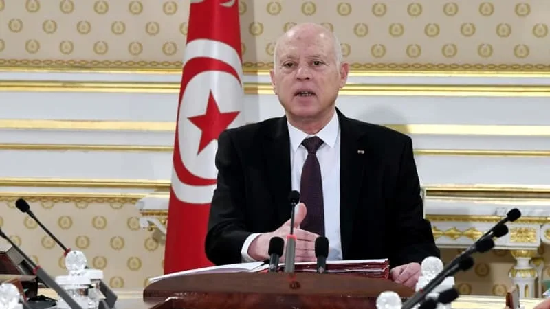 LA TUNISIE CONVOQUE L’AMBASSADRICE DE FRANCE APRÈS LA DIFFUSION SUR UNE CHAÎNE FRANÇAISE D’UN ENTRETIEN JUGÉ HOSTILE AU RÉGIME