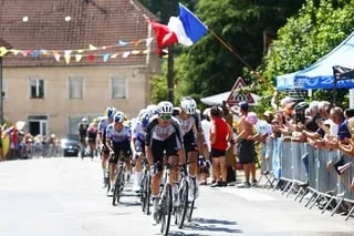 TOUR DE FRANCE. À QUELLE HEURE ET SUR QUELLE CHAÎNE SUIVRE LA 14E ÉTAPE ?