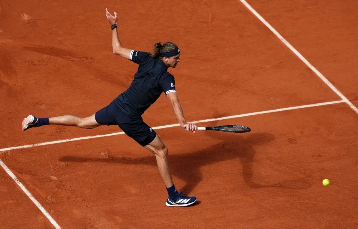 FINALE DE ROLAND-GARROS EN DIRECT : ENFIN LE JOUR DE LA CONSÉCRATION POUR ZVEREV FACE À COBOLLI ? LE MATCH À SUIVRE PAR ICI
