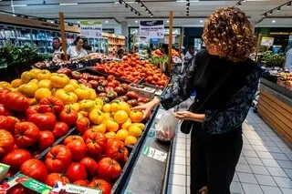 INFOGRAPHIE. QUELS SONT LES PRODUITS DONT LE PRIX A LE PLUS AUGMENTÉ PAR RAPPORT À L’AUTOMNE DERNIER ?