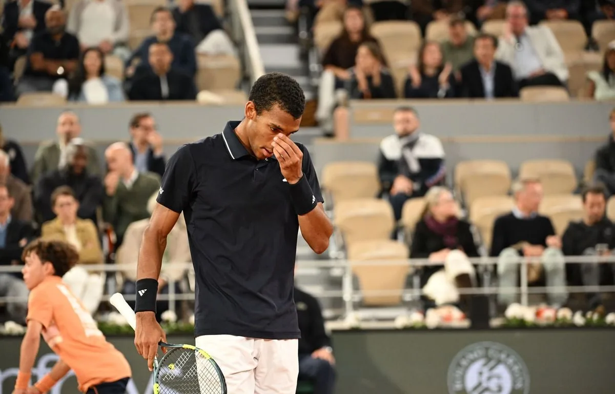 ROLAND-GARROS 2026 : « JE NE SUIS PAS BON… » FÉLIX AUGER-ALIASSIME NE PROGRESSE PAS, ET IL EN A MARRE