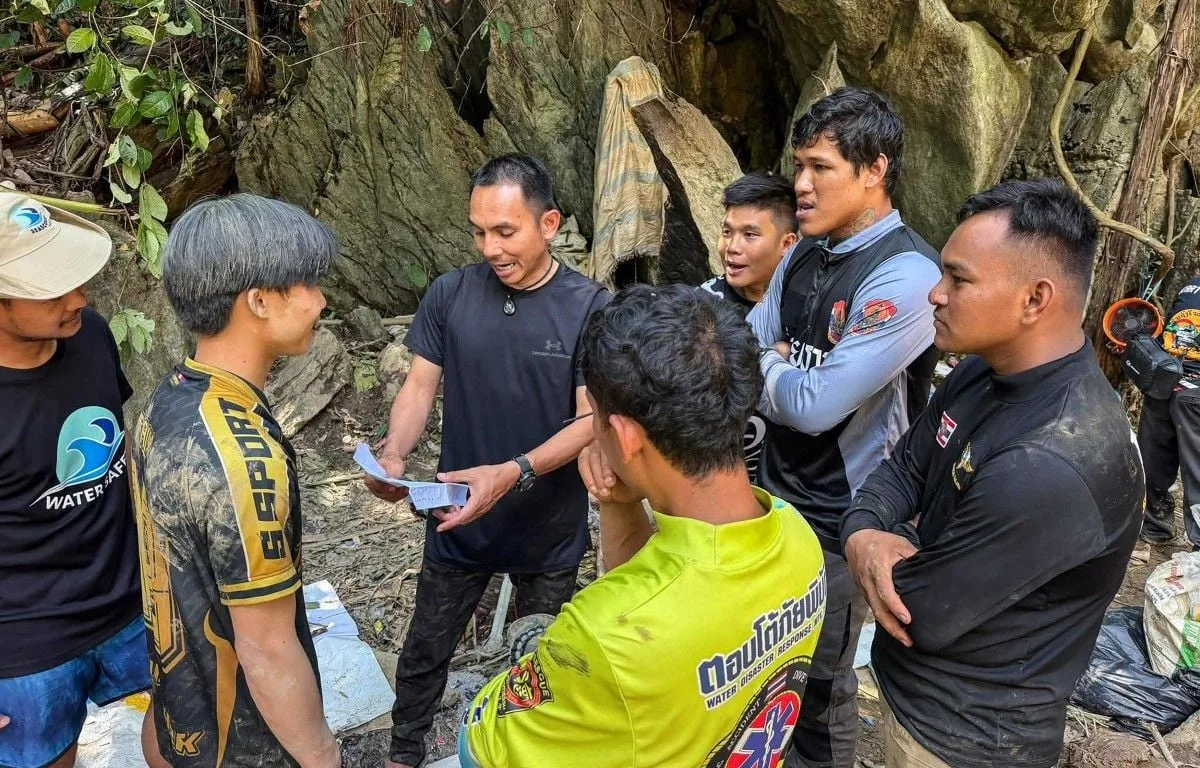 LAOS : CINQ DES SEPT PERSONNES COINCÉES DANS UNE GROTTE DEPUIS UNE SEMAINE SONT TOUJOURS EN VIE