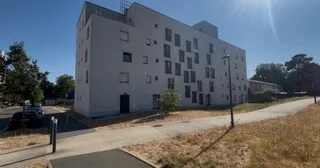 « C’EST MA VOISINE QUI M’A APPRIS LA NOUVELLE, J’ÉTAIS SOUS LE CHOC » : DES RÉSIDENTS SIDÉRÉS APRÈS LE MEURTRE À LAVAL
