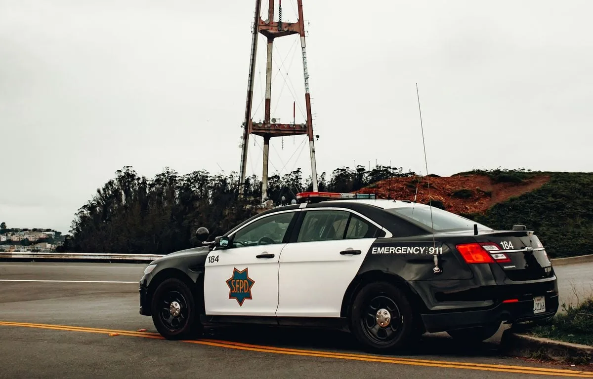 ETATS-UNIS : 16 ENFANTS ÉTAIENT SÉQUESTRÉS PAR LEUR FAMILLE DANS UNE PIÈCE MINUSCULE JONCHÉE D’EXCRÉMENTS