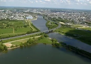 « LES FENÊTRES ET LE SOL ONT TREMBLÉ » : QUEL EST CE BRUIT D’EXPLOSION ENTENDU EN MAINE-ET-LOIRE ?