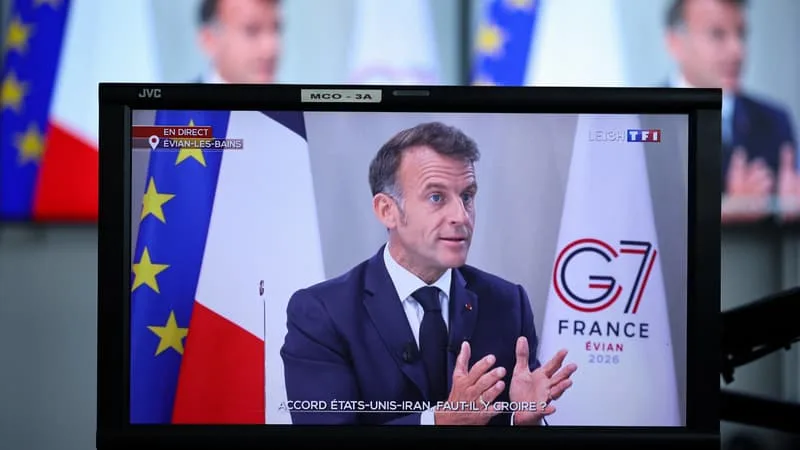 « SI J’ÉTAIS RANCUNIER ÇA ME POSERAIT DES PROBLÈMES »: MACRON VA AVOIR « UNE DISCUSSION RESPECTUEUSE MAIS FERME » AVEC TRUMP QUI MENACE (ENCORE) LA FRANCE DE DROITS DE DOUANE DE 100%