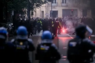 MANIFESTATIONS DU 17 OCTOBRE : SCÈNES D’ÉMEUTES À BORDEAUX, LE RAID DÉCLENCHÉ POUR ASSISTER LES FORCES DE L’ORDRE