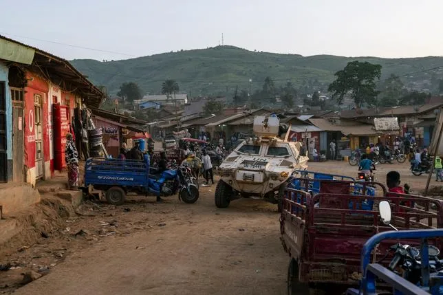 FRONTIÈRES FERMÉES, MARCHANDISES BLOQUÉES, TOURISME EN BERNE : EBOLA PÈSE SUR LES ÉCONOMIES AFRICAINES