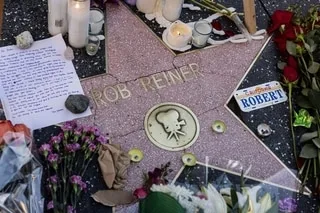 MEURTRE DU CINÉASTE ROB REINER : LA PEINE DE MORT NE SERA FINALEMENT PAS REQUISE CONTRE SON FILS