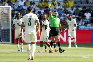 COUPE DU MONDE. QUAND LES CARTONS JAUNES SONT REMIS À ZÉRO DANS UN TOURNOI À 48 ÉQUIPES ?