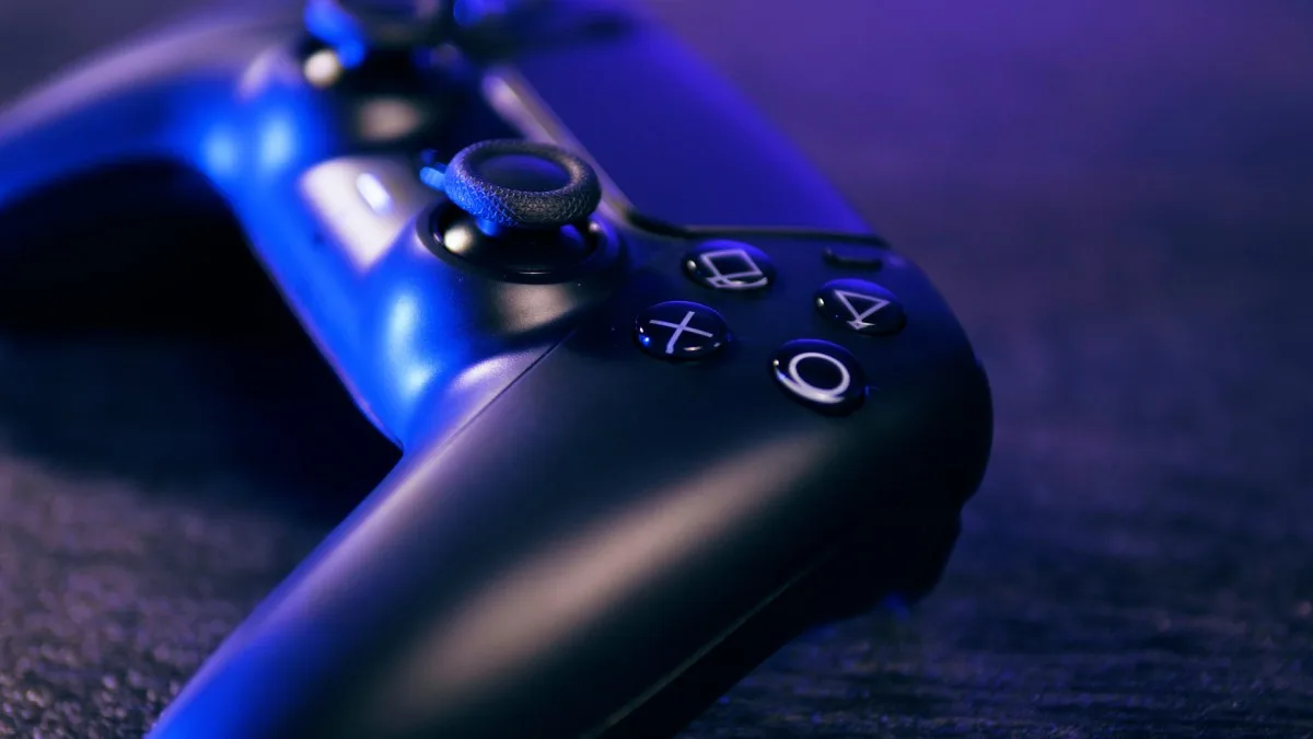 SONY BRADE LA MANETTE PS5 DUALSENSE, MAIS CE SITE L’AFFICHE ENCORE MOINS CHÈRE