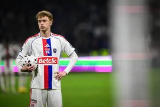 MERCATO OL. LE CLUB LYONNAIS NE LÈVE PAS L’OPTION D’ACHAT DU TCHÈQUE ADAM KARABEC, QUI RETOURNE AU SPARTA PRAGUE