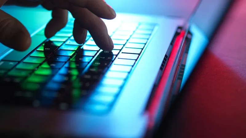 « UNE ACCÉLÉRATION MAJEURE »: PRÈS D’UN FRANÇAIS SUR DEUX DÉSORMAIS CONCERNÉ PAR UNE FUITE DE DONNÉES, SELON LE DERNIER BAROMÈTRE DE CYBERMALVEILLANCE
