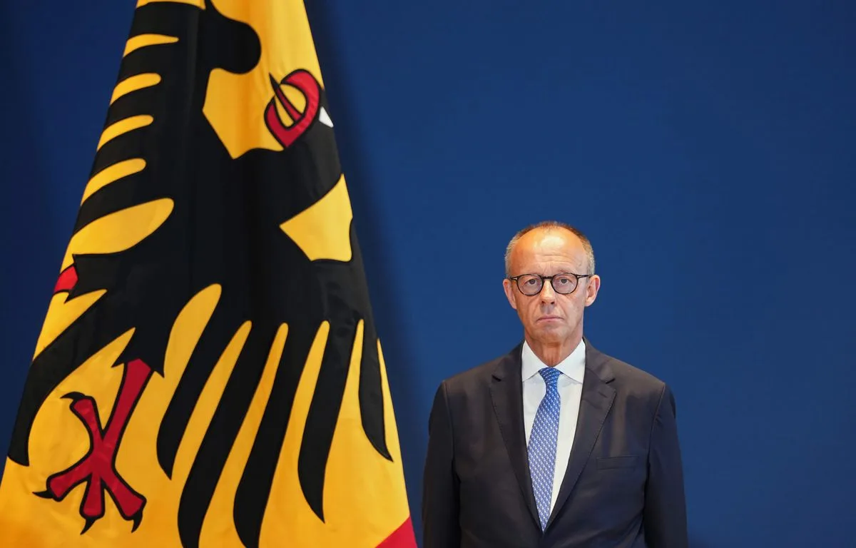 ALLEMAGNE : LE CHANCELIER MERZ RÉCLAME DES COUPES MASSIVES DANS LE FUTUR BUDGET DE L’UE