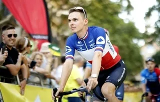 TOUR DE FRANCE. GÉNÉRAL, VICTOIRES D’ÉTAPES, MAILLOT À POIS… QUE PEUVENT VISER LES COUREURS FRANÇAIS CETTE ANNÉE ?