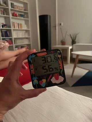 CANICULE : ON A TESTÉ SEPT ASTUCES POUR AVOIR UN PEU MOINS CHAUD CHEZ SOI