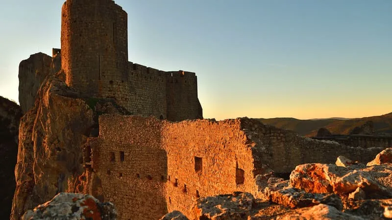 « CHÂTEAUX CATHARES »: LES FORTERESSES ROYALES DU LANGUEDOC CLASSÉES AU PATRIMOINE MONDIAL DE L’UNESCO