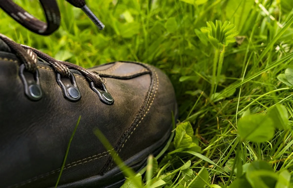ÉTATS-UNIS : UN RANDONNEUR DEMANDE SA COMPAGNE EN MARIAGE ALORS QU’ELLE EST PRISE EN CHARGE PAR LES SECOURS